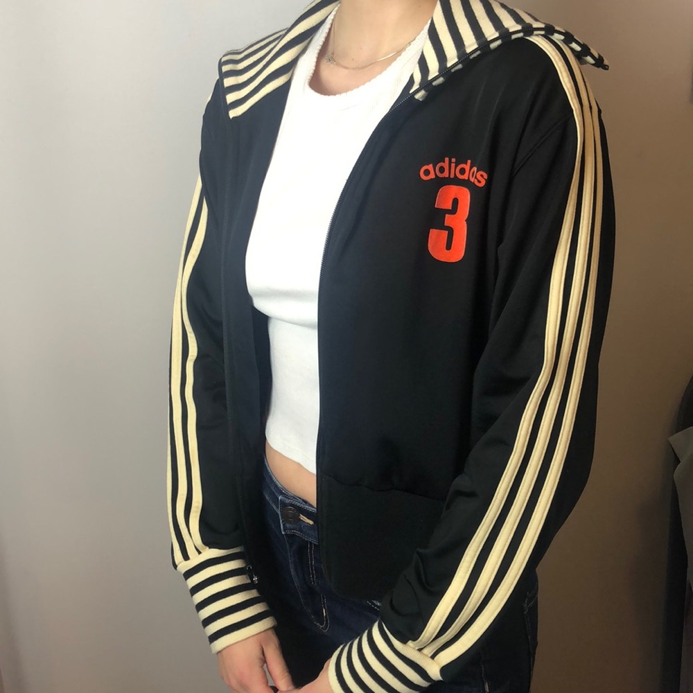 VINTAGE ADIDAS JACKET